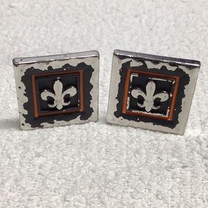 Cuff links